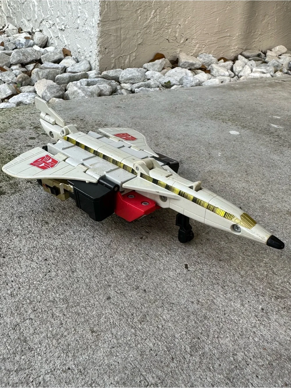 G1 Hasbro Transformers Silverbolt & Bomb Burst Pretenders 1985